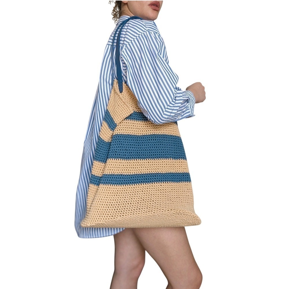Handmade Heritage Cottage Chic Blue Stripe Slouchy Woven Knit Large Sak Bag